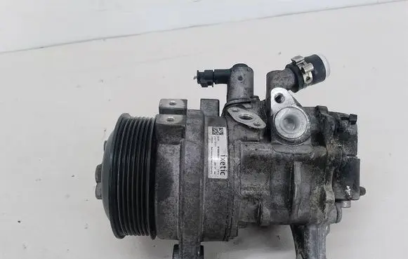 BMW 7 F01 F02 F03 F04 Power steering pump 678890903