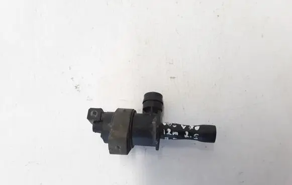 Volvo V70 Turbo solenoid valve 8653909