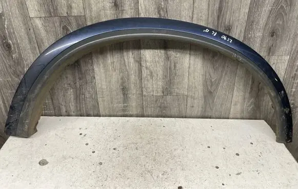 Volvo XC90 Front arch trim 30779578