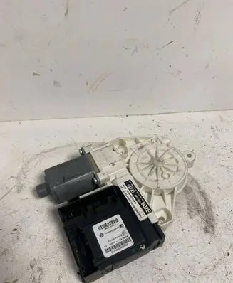 Audi A3 S3 8P Front door window regulator motor 8P0959802E