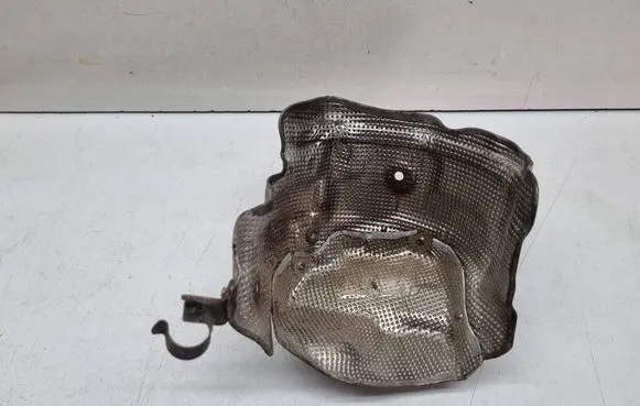 BMW X3 F25 Heat shield in engine bay 85081380