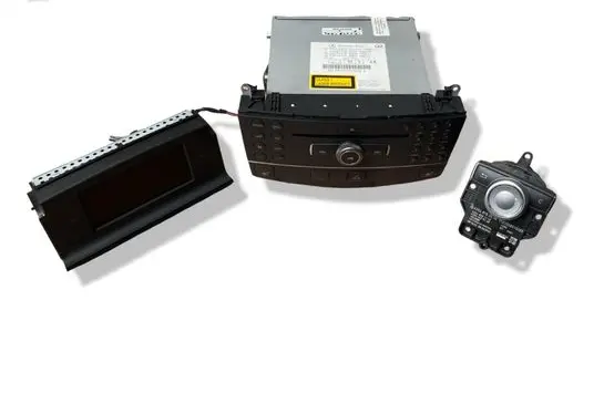 Mercedes-Benz C W204 Radio/CD/DVD/GPS head unit A2048700089 A2048704490