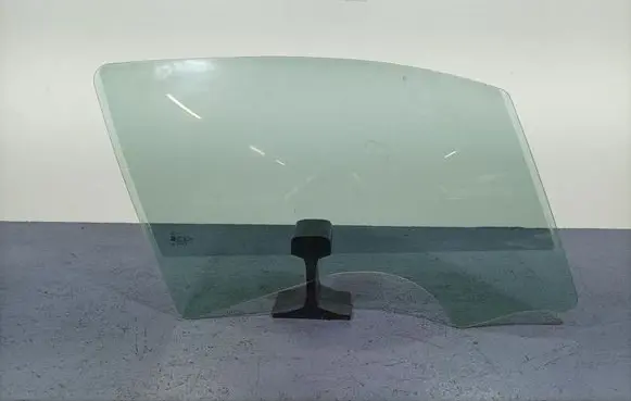 Opel Ampera Front door window glass four-door 