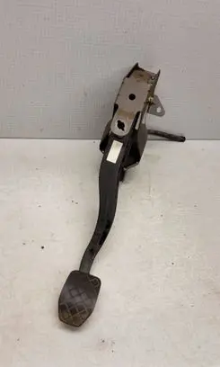 Volkswagen Transporter - Caravelle T5 Clutch pedal 7H1721059J
