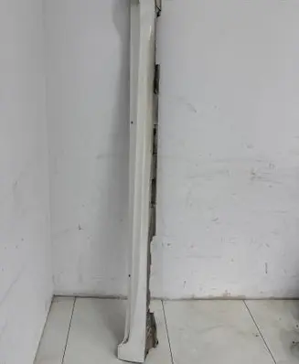 Toyota Avensis T270 Sill 