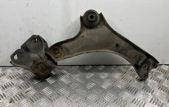 Front lower control arm/wishbone