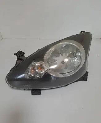 Toyota Aygo AB10 Headlight/headlamp 811500H010 89032404