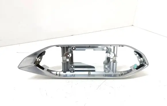Peugeot 308 Radio/GPS head unit trim 98075499VV X49349 1343932XV