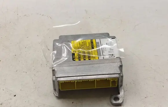 Toyota Avensis T250 Airbag control unit/module 8917005121 8917005122