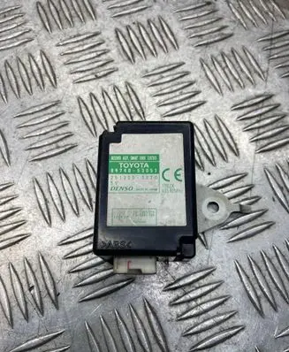Lexus IS 220D-250-350 Door control unit/module 8974053051 2513003870