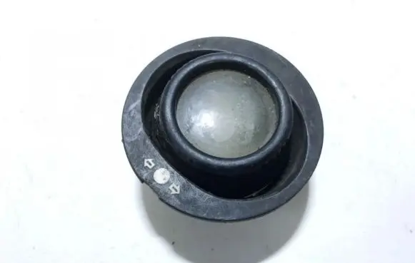 Mercedes-Benz E W124 Other interior light 0008209501
