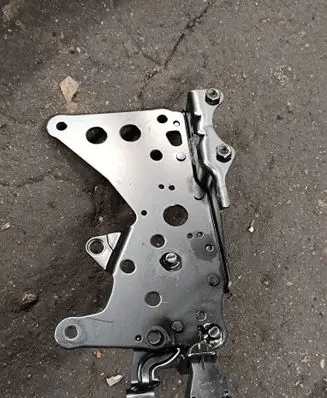 BMW X5 E53 Seat back rest lock catch 7059616