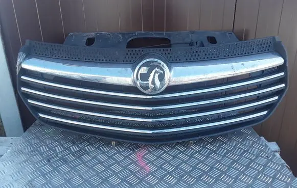 Opel Vivaro Front bumper upper radiator grill 23040900 93452300 214B37781R