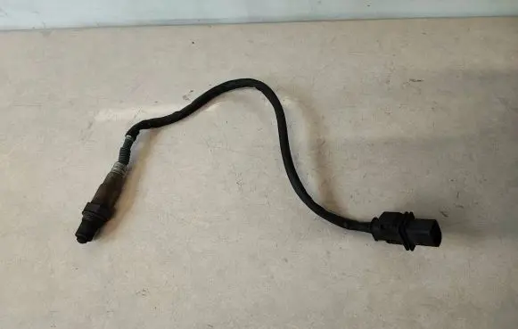 BMW 7 E65 E66 Lambda probe sensor 7539123