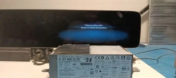 Mercedes-Benz A W177 Radio/CD/DVD/GPS head unit A1679002329