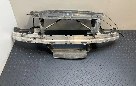 BMW 5 E60 E61 Radiator support slam panel 7148585 7033741
