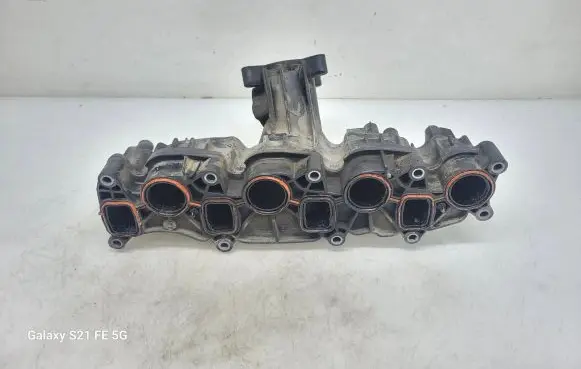 Volkswagen Transporter - Caravelle T5 Intake manifold 03L129711P 1040363S01