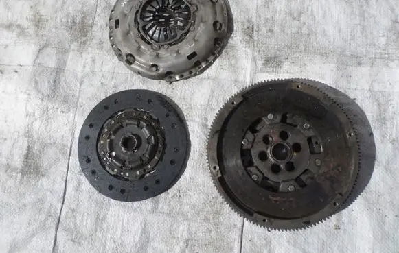 Audi TT TTS Mk2 Clutch set kit 06F105266K