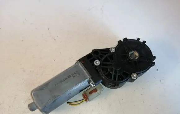 BMW 5 E60 E61 Seat adjustment motor 0390201999