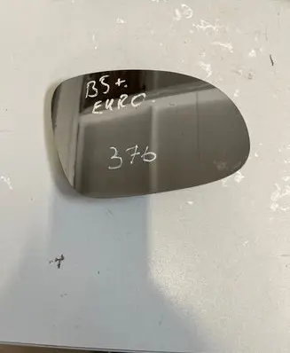 Volkswagen PASSAT B5 Wing mirror glass 