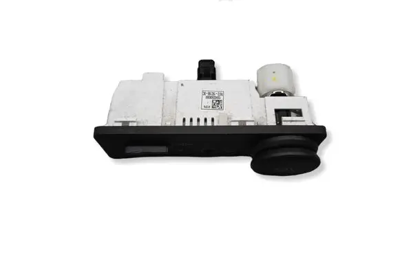 Jaguar XE USB socket connector FK7219C166BC 150402A0636X