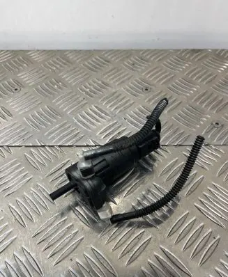 Audi A3 S3 8P Windscreen/windshield washer pump 1K6955651 03018859