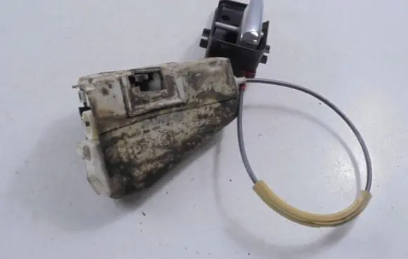 Ford Scorpio Front door lock