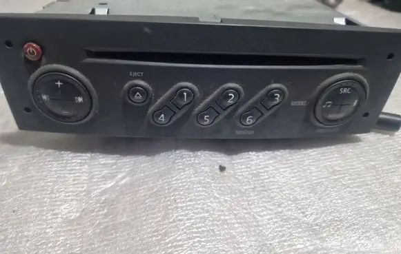 Renault Modus Radio/CD/DVD/GPS head unit 8200483757