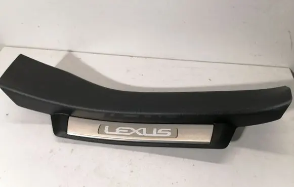 Lexus GS 250 350 300H 450H Rear sill trim cover 6793030060