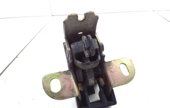 Opel Movano A Rear door lock 352439