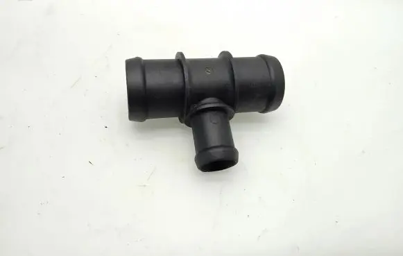 Coolant pipe/hose