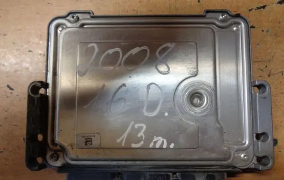 Peugeot 2008 I Engine control unit/module 9807885980