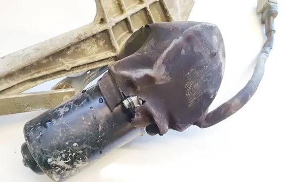 Renault Laguna I Wiper motor
