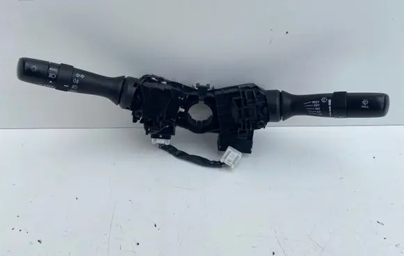Lexus IS 220D-250-350 Wiper turn signal indicator stalk/switch 173832 17F111