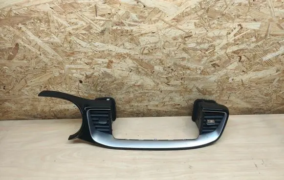Dash center air vent grill