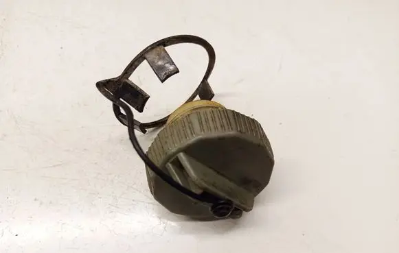 Mazda Demio Fuel tank filler cap 
