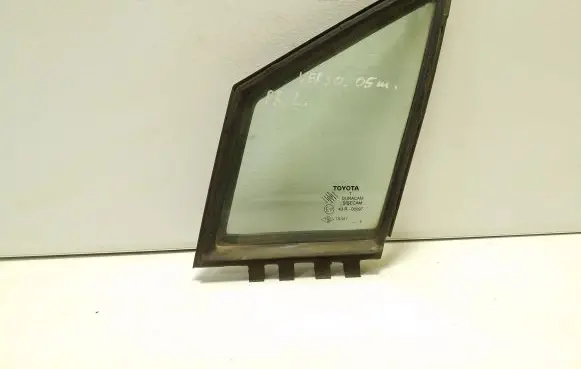 Toyota Corolla Verso AR10 Front door vent window glass four-door 