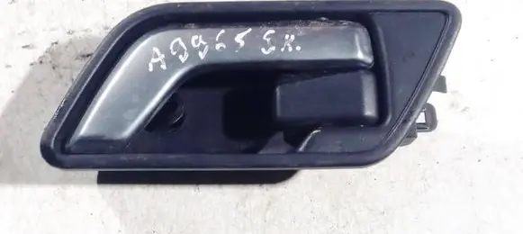 Land Rover Freelander 2 - LR2 Rear door interior handle