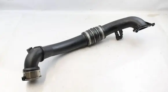 BMW 5 G30 G31 Intercooler hose/pipe 8601684 13718601684