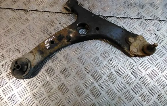 Toyota Avensis T250 Front lower control arm/wishbone