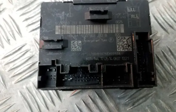 Door central lock control unit/module