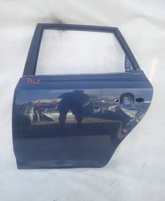 KIA Ceed Rear door