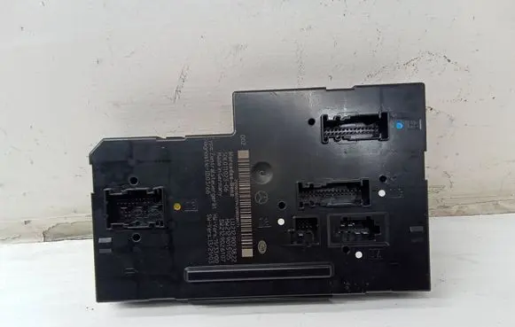 Mercedes-Benz E W212 SAM control unit 5DK01102306 2129003822 2129015105