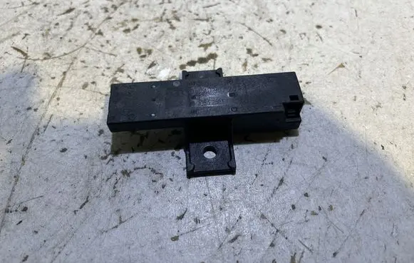 Audi Q7 4M Keyless (KESSY) go control unit/module 4M0907247