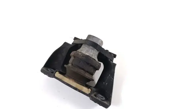 Volvo V60 Engine mount bracket 31686885