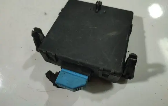 Volkswagen PASSAT B6 Door control unit/module 3C0907530C