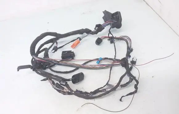 BMW 7 E38 Front door wiring loom 8369278