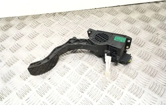 Seat Ibiza III (6L) Accelerator throttle pedal 0280755067 781201565YB3 6Q2721503E