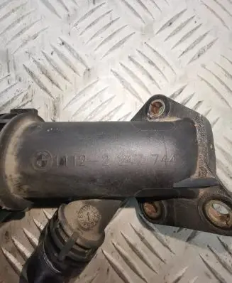 BMW 5 E39 Engine coolant pipe/hose 11122247744