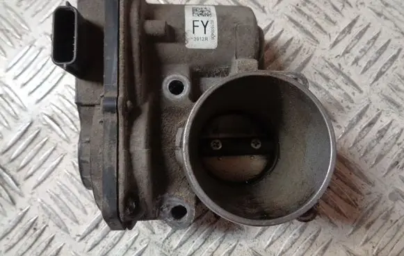 Renault Twingo III Throttle valve 161203912R
